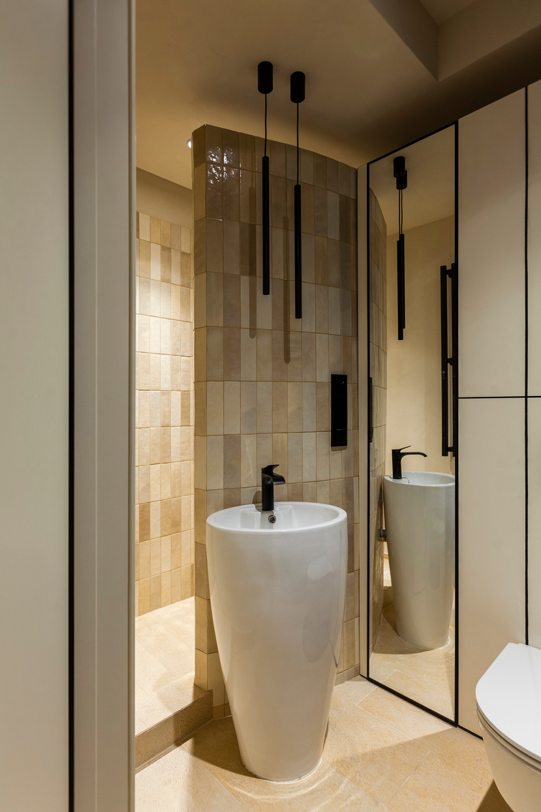 Добрая квартира - интерьер 49м² в доме XIX века