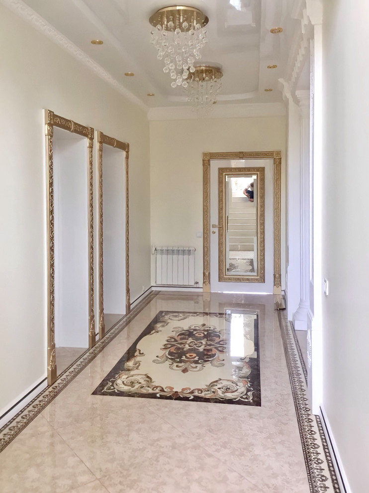 Коллекция Антонина в покрытии белая эмаль, патина золото.