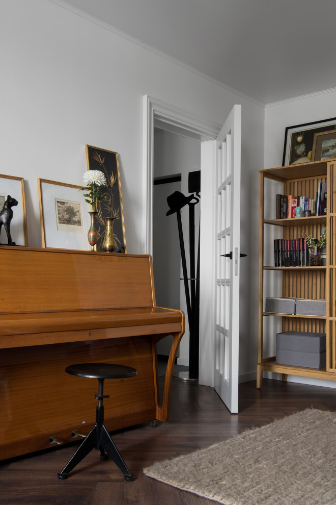 Кухня в однушке превратилась в кабинет