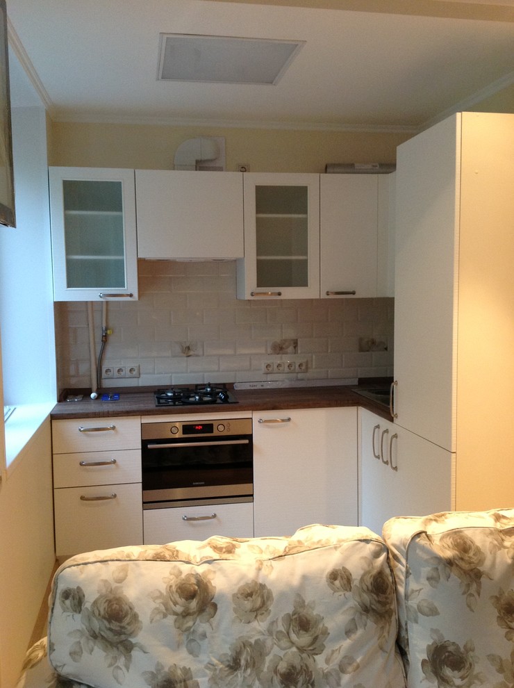 м. Молодежная