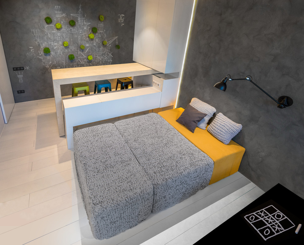 Гостиная с зеленой стеной