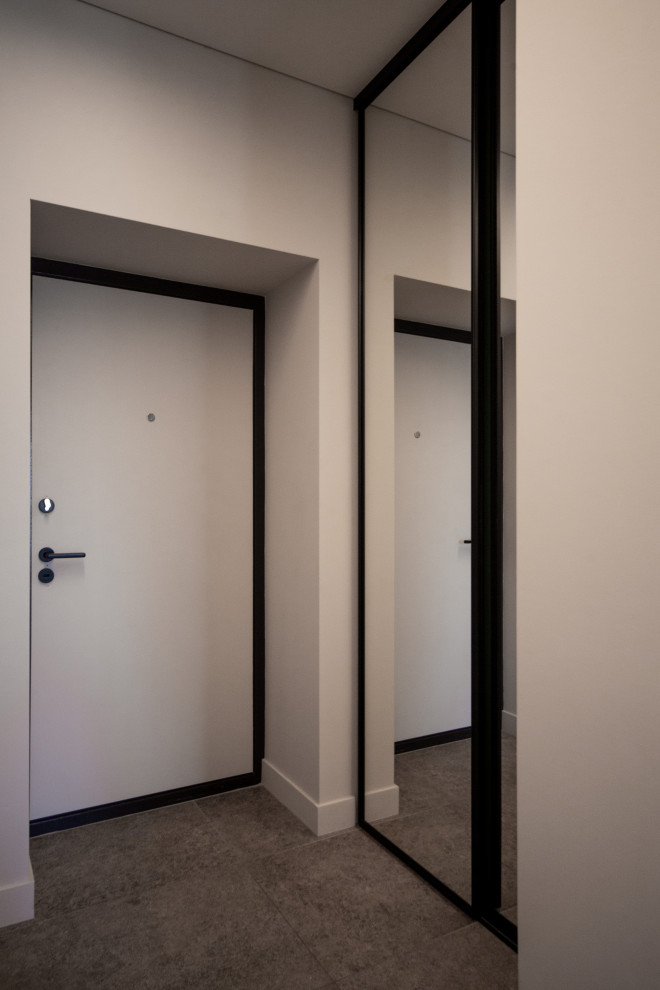 Обложка проекта: Однушка на набережной