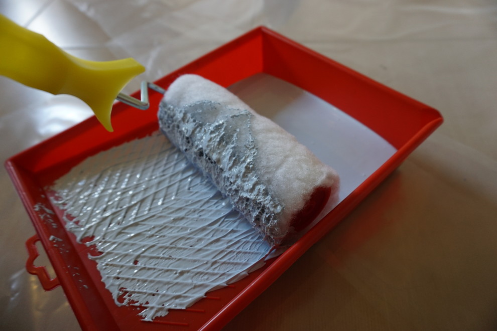 Личный опыт: Как покрасить стену, если у вас четверо детей и одна кошка