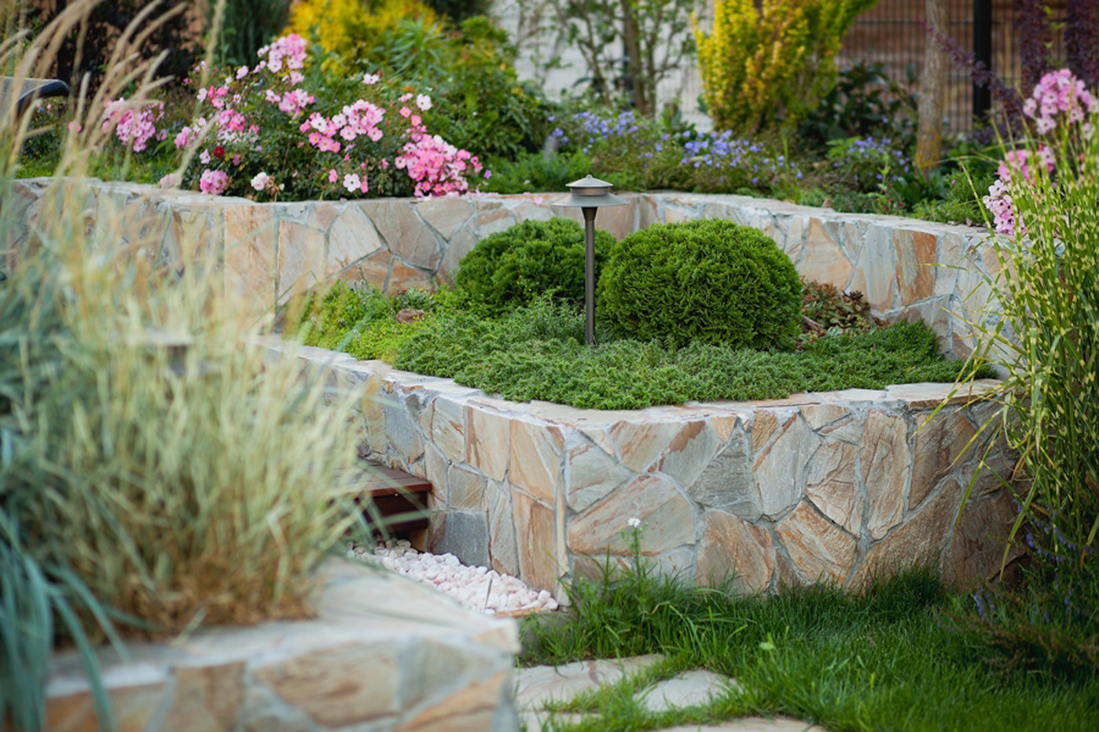 Облицовка натуральным камнем