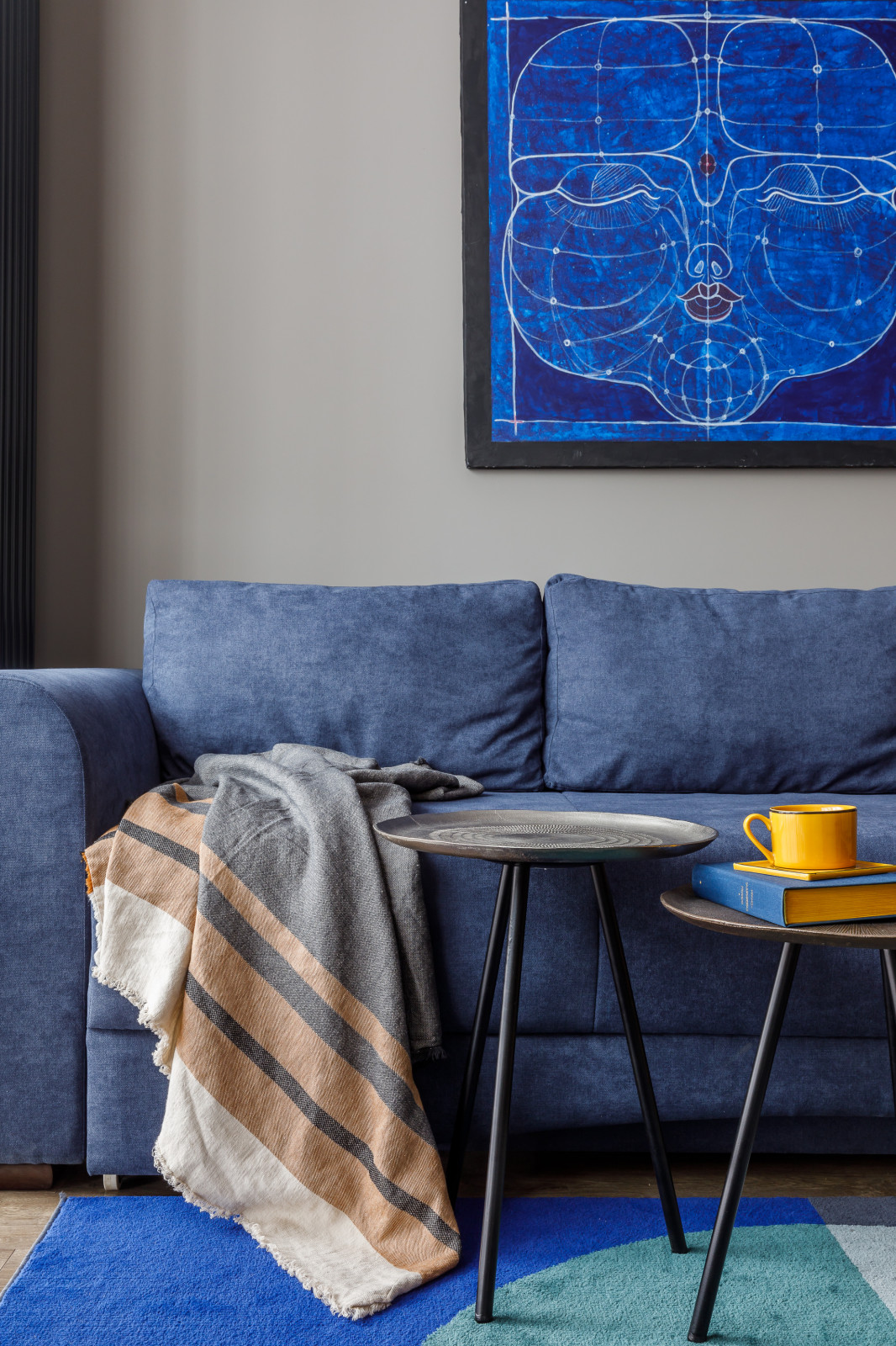 Светлая квартира с яркими акцентами 51 м²