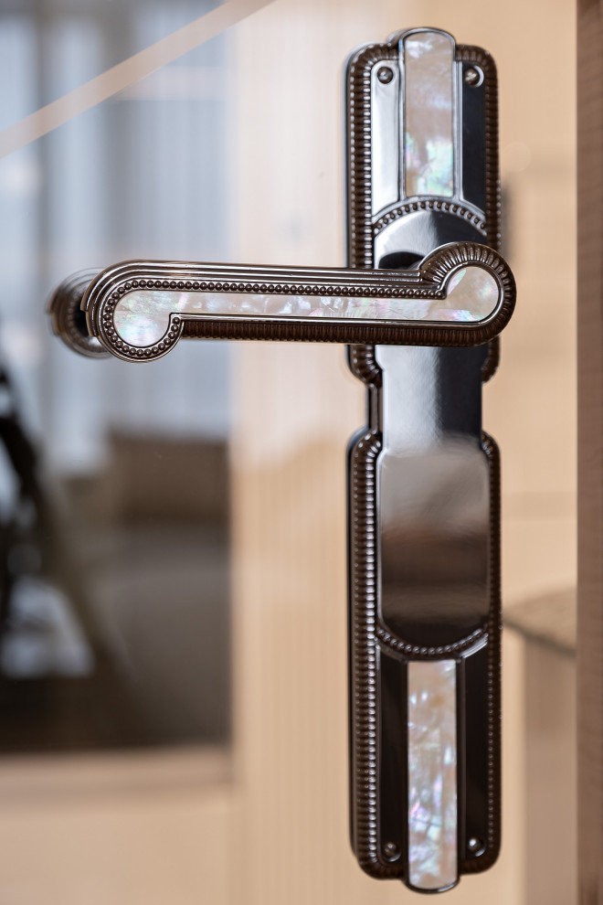 Дом на набережной