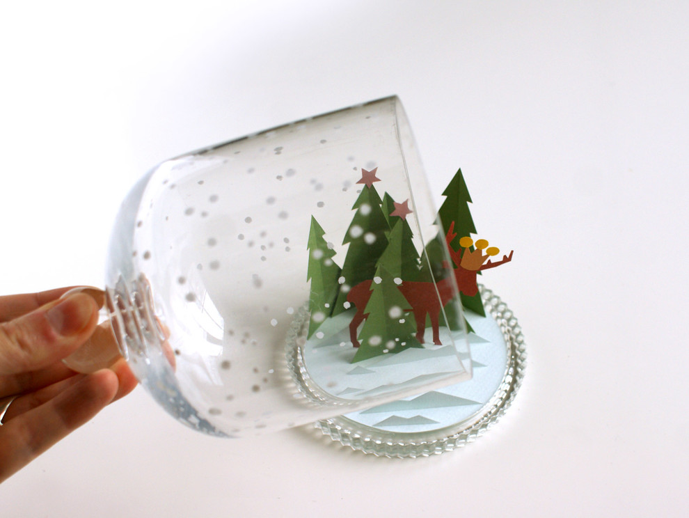 Фотоохота: Ёлки из бумаги, которые можно сделать за час