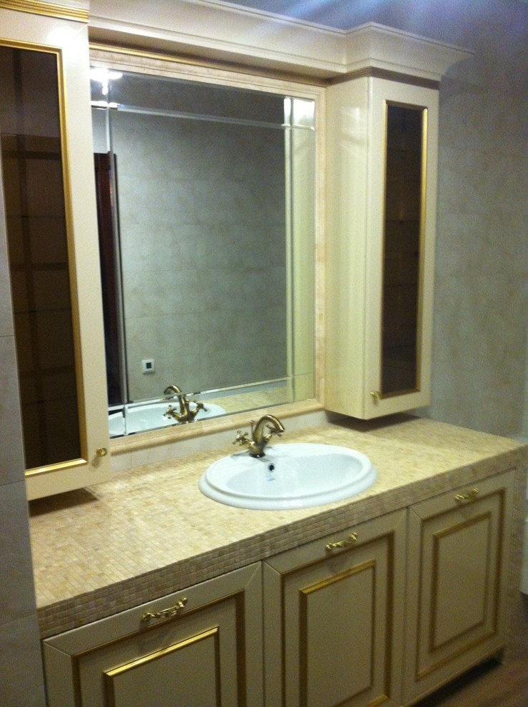 Гардероб и ванная комната.