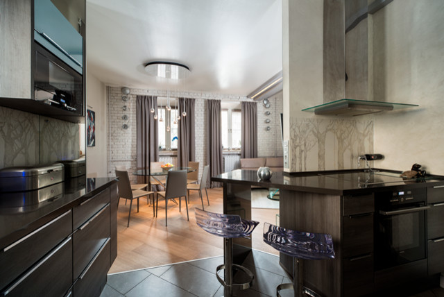 Серая зеркальная квартира