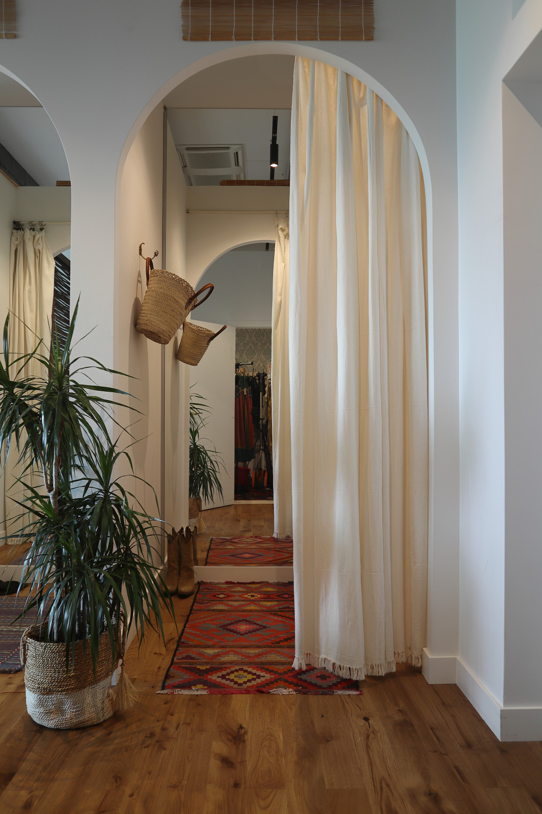 Магазин одежды из Франции LA PLAGE PARISIENNE