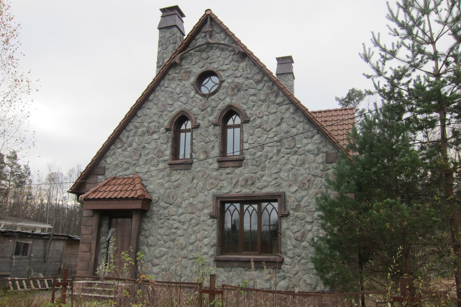 Обложка проекта: Готический дом