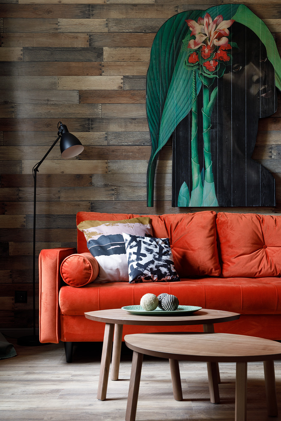 мини -отель Roomburg . Апартаменты Aura