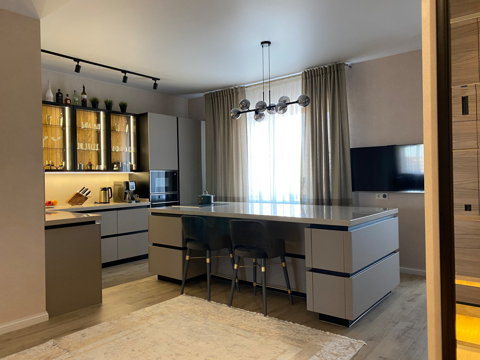 Обложка проекта: Современный интерьер городской квартиры