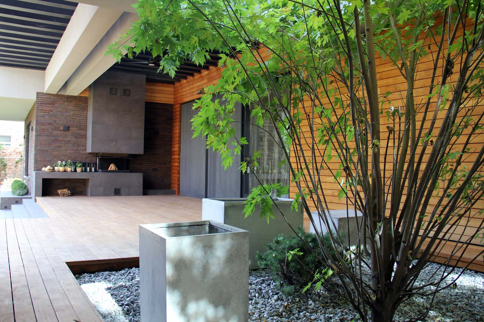 Реализованный проект частного одноэтажного дома в современном стиле