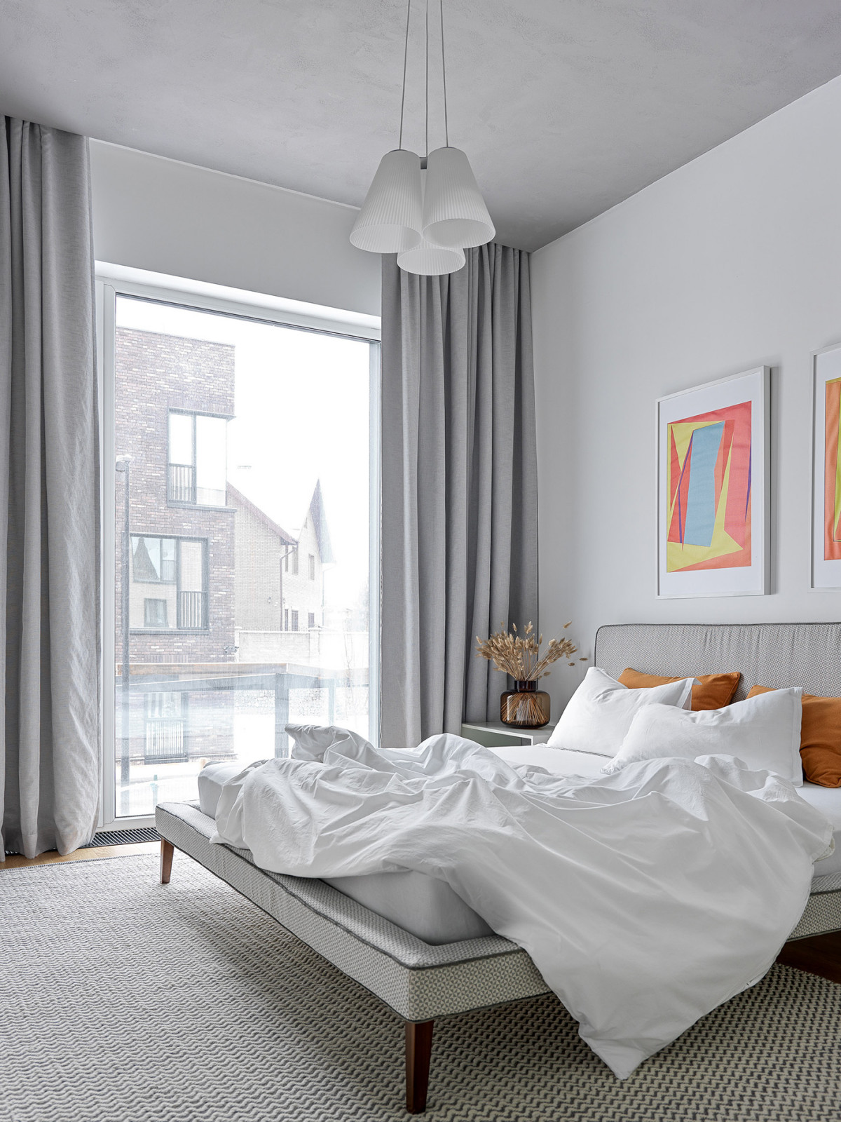 Bright apartment in Almaty