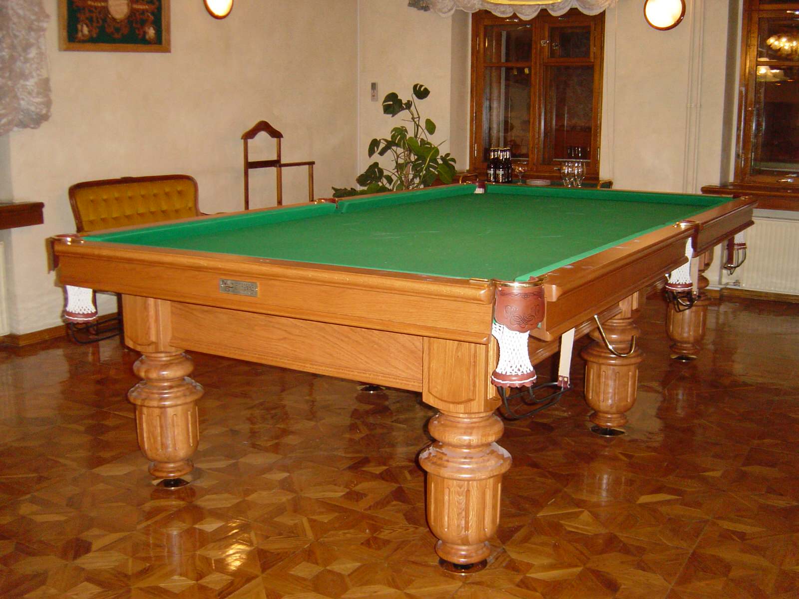 Обложка проекта: Бильярдные столы и комнаты