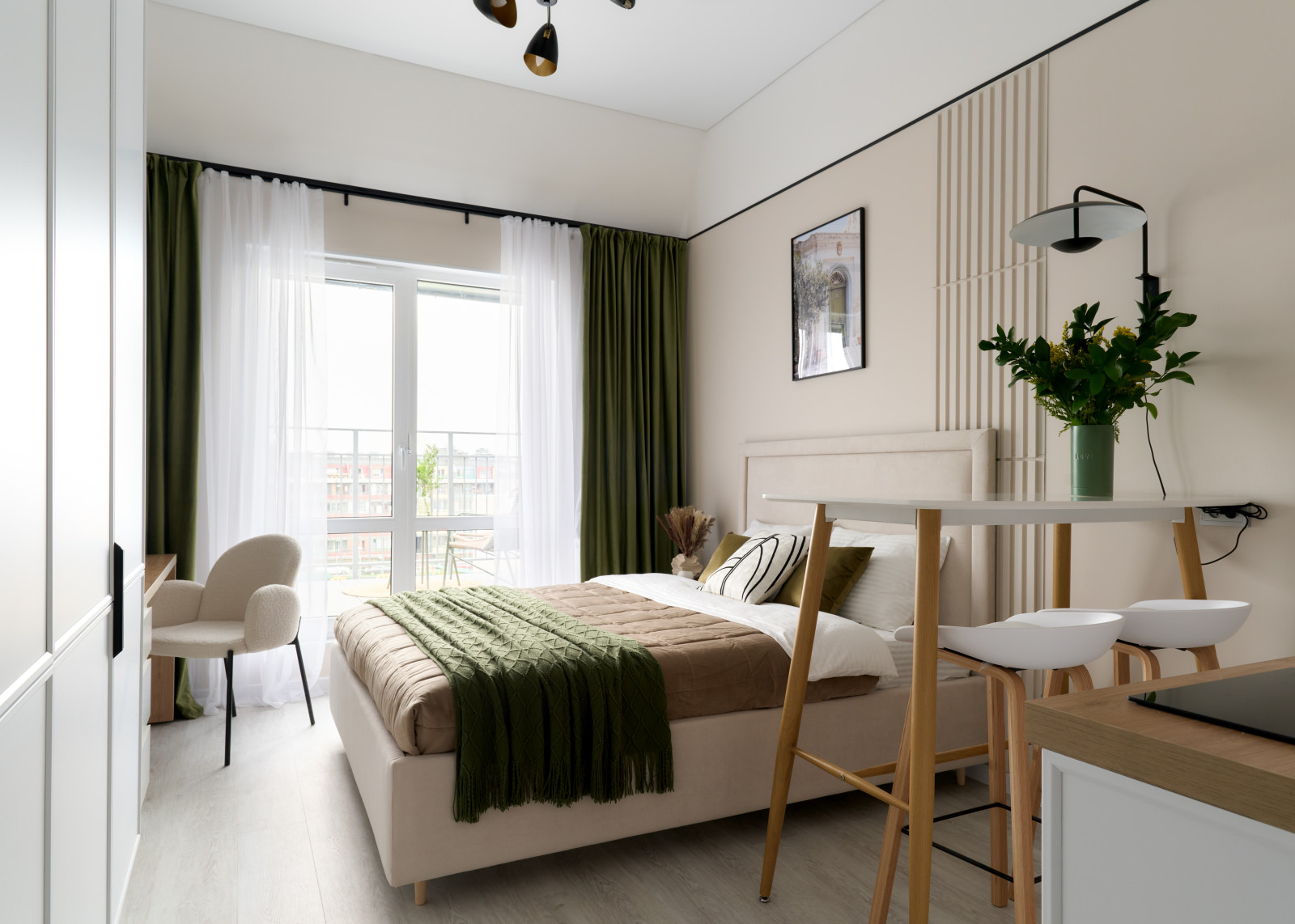 Квартира — студия по дизайн проекту Екатерины Тагировоq