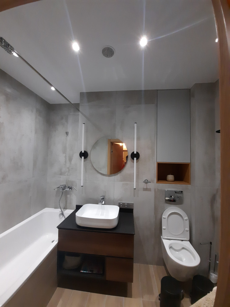 Строгий дизайн аппартаментов (3 комнаты) в темных тонах