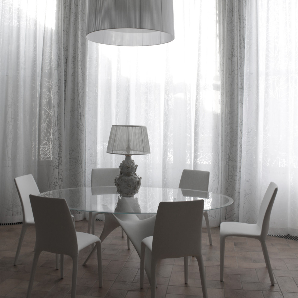 Реконструкция интерьера в загородном доме