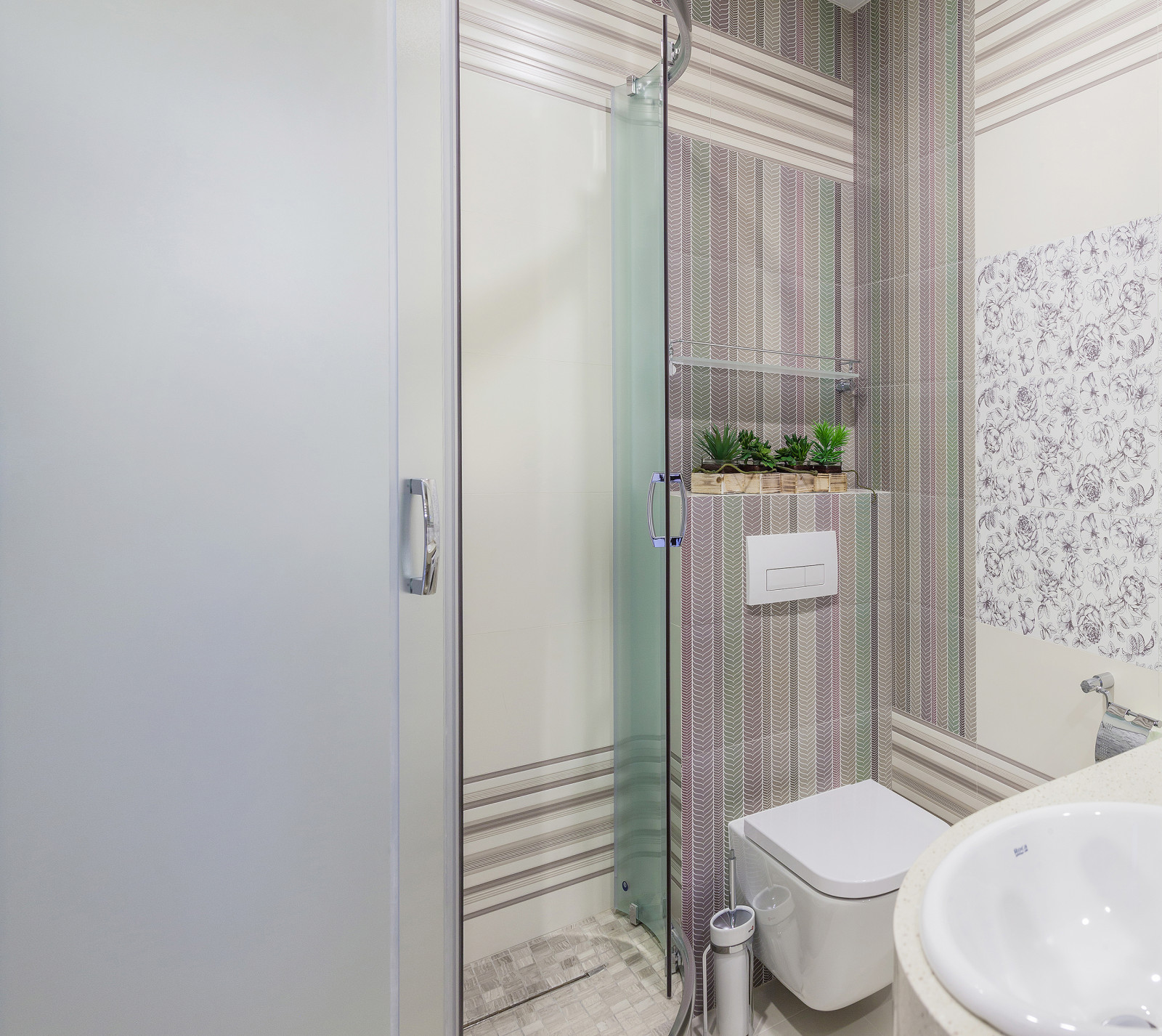 Современная квартира в светлых тонах