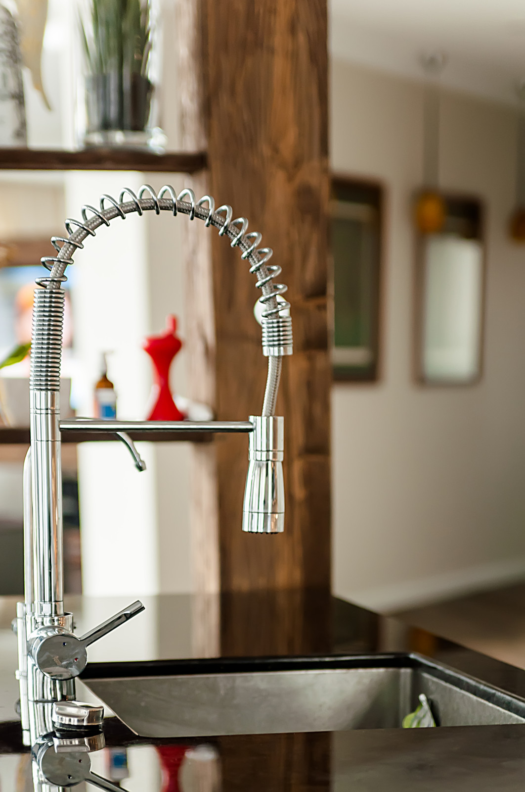 Кухня-гостиная загородного дома