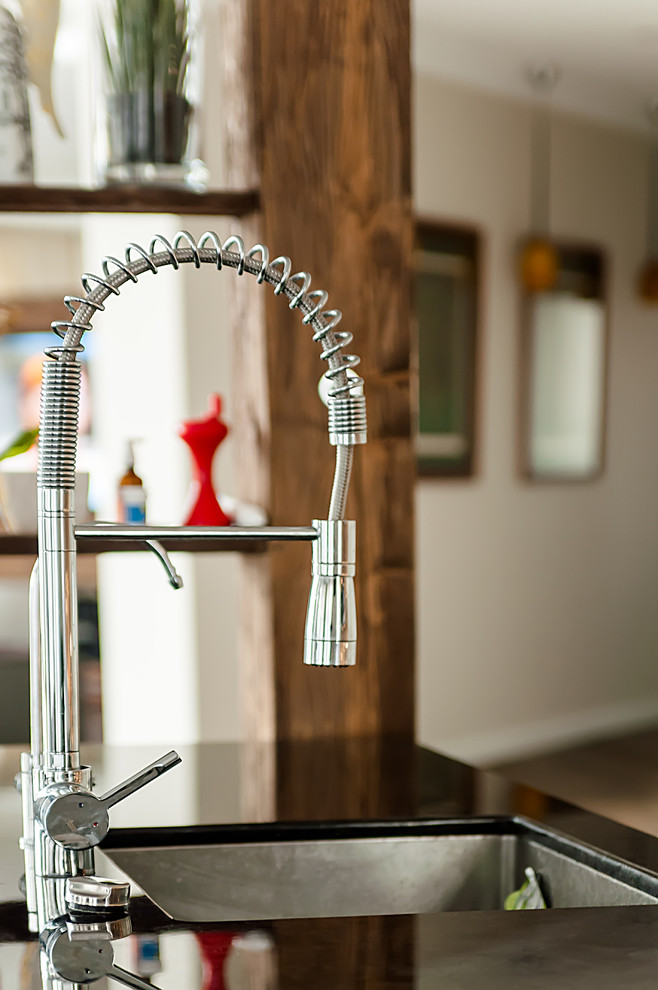 Кухня-гостиная загородного дома