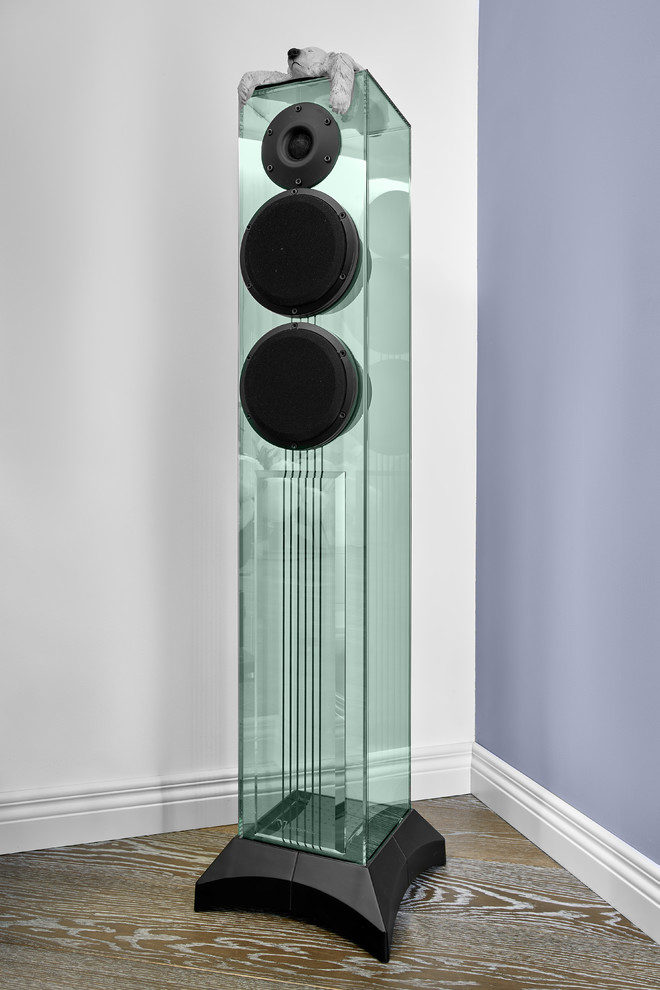 Кинотеатр с камином