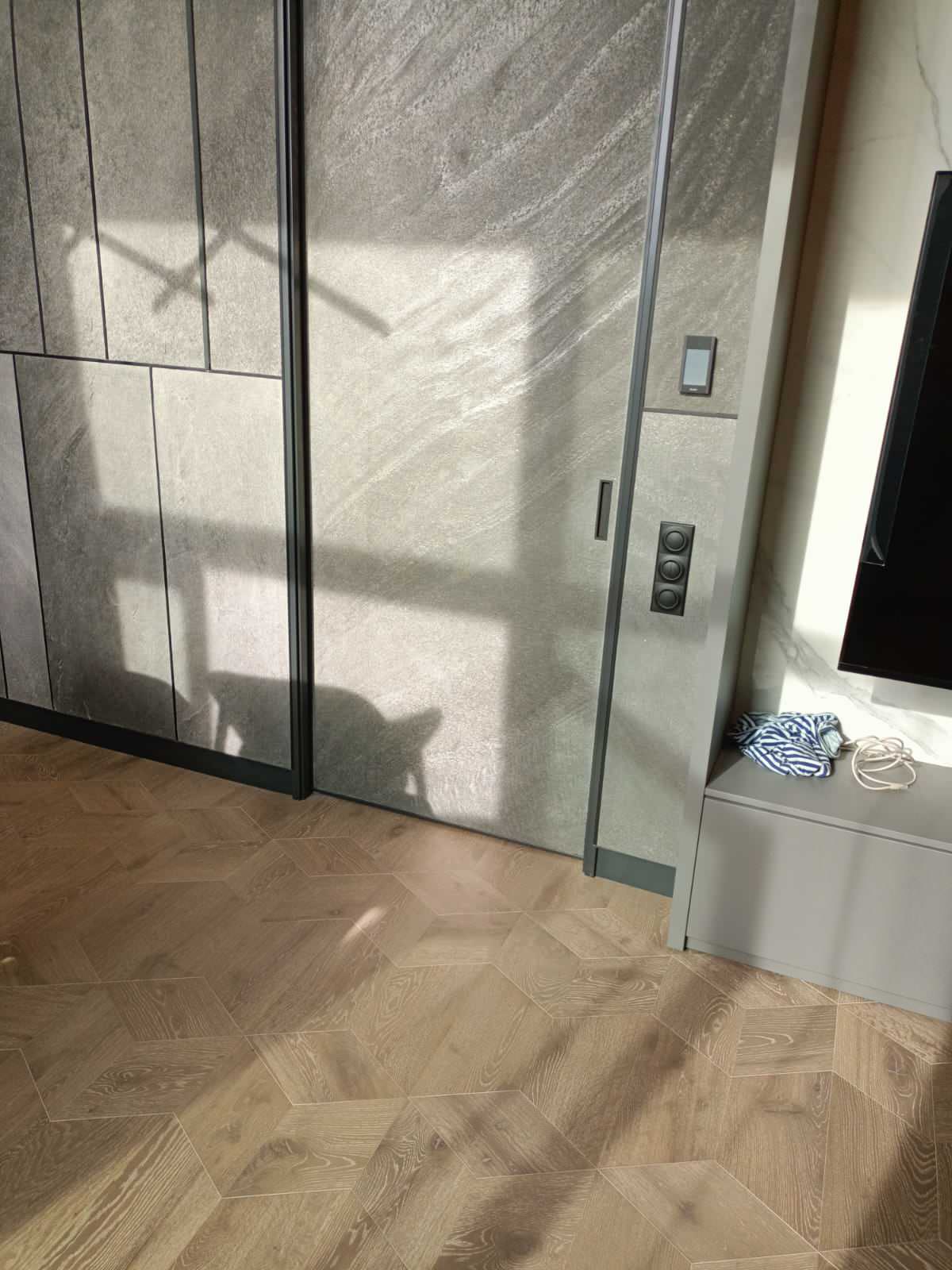 Инженерный  модульный паркет и инженерная доска, частный дом