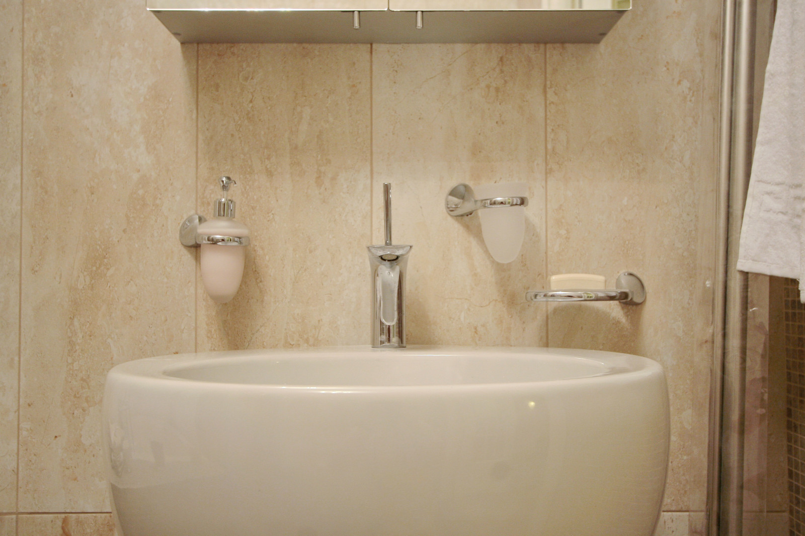 ФРУНЗЕНСКАЯ