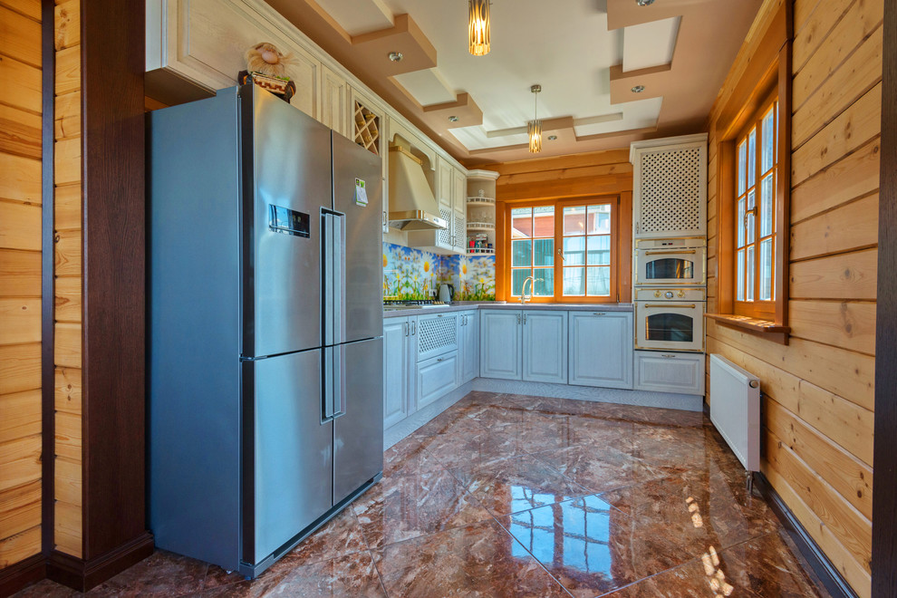 Кухня-столовая в доме из клееного бруса по индивидуальному проекту