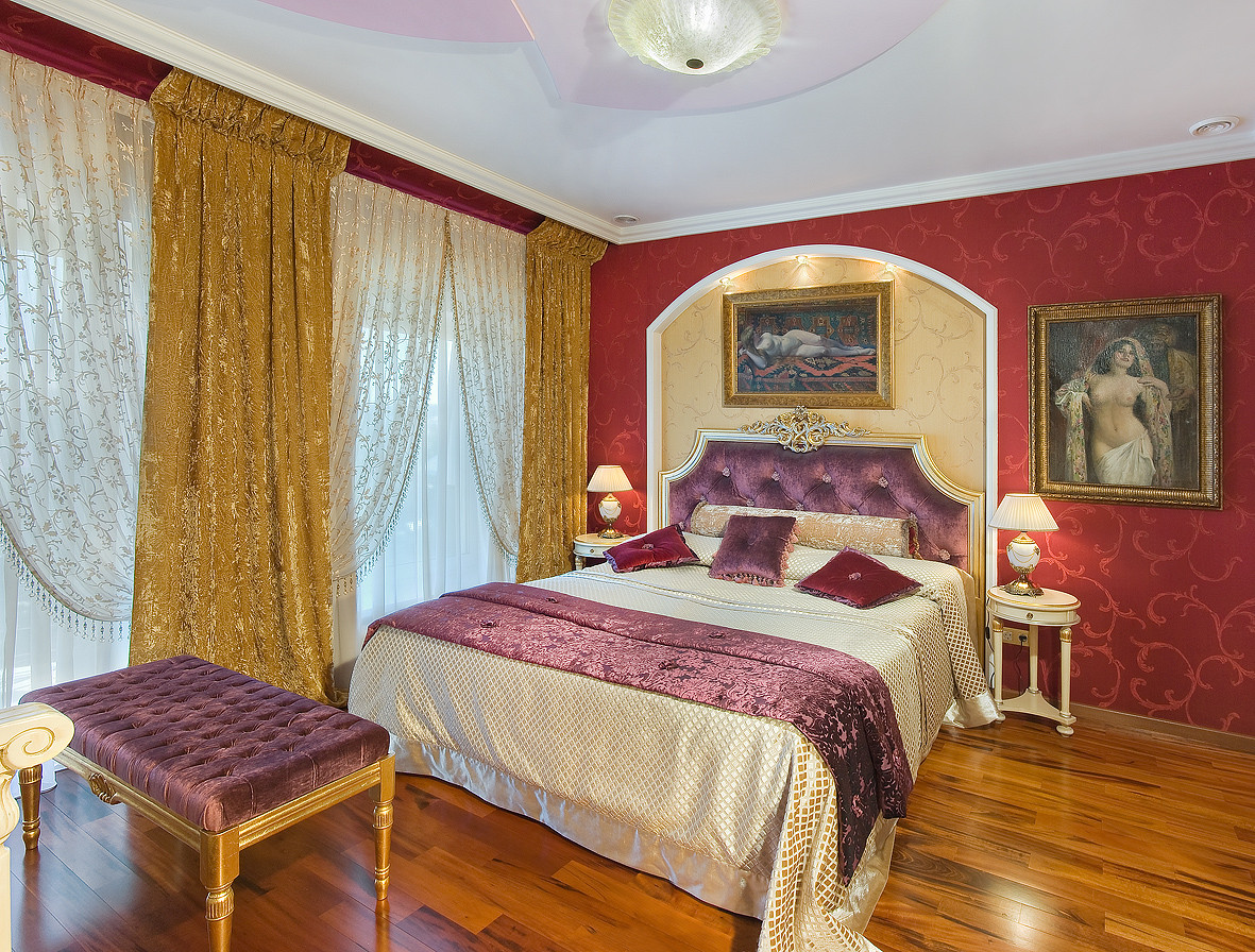 Интерьер коттеджа в ярких тонах