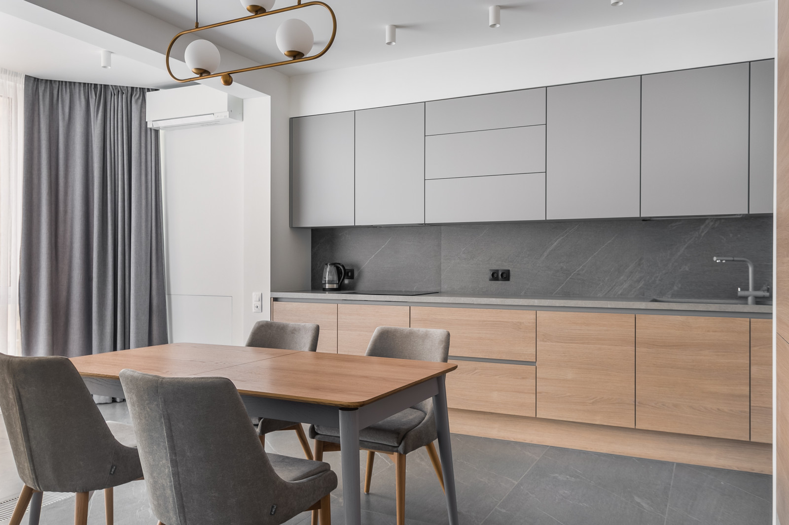 СОВРЕМЕННАЯ КВАРТИРА В ЖК «МОСФИЛЬМОВСКИЙ» 120 М2