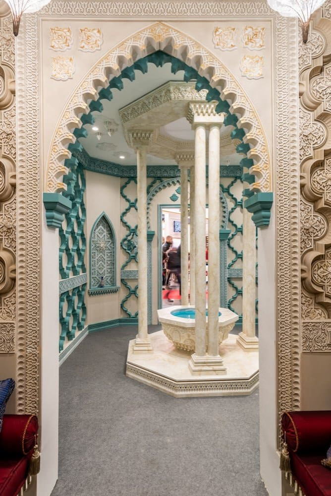 Роман Викторович Я .