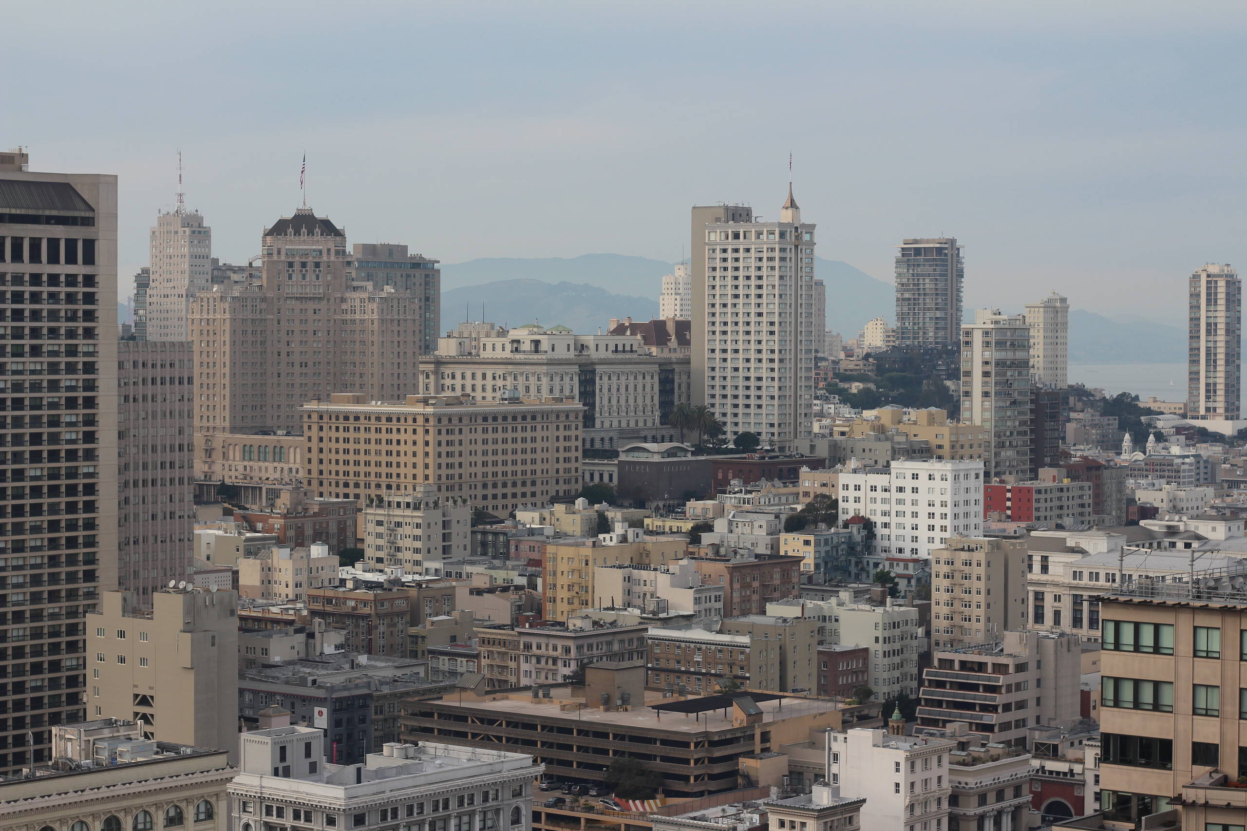 Личный опыт: Небоскреб в США, из которого нет нужды выходить