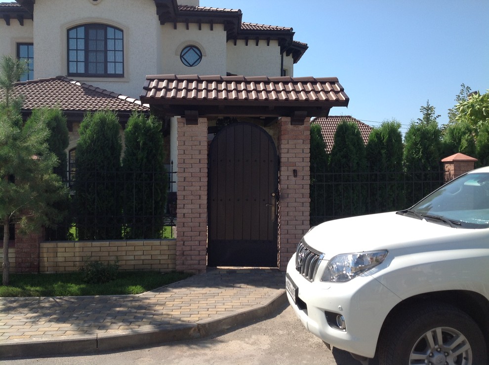 Реконструкция крыши и строительство навеса и веранды в поселке Екатериновка