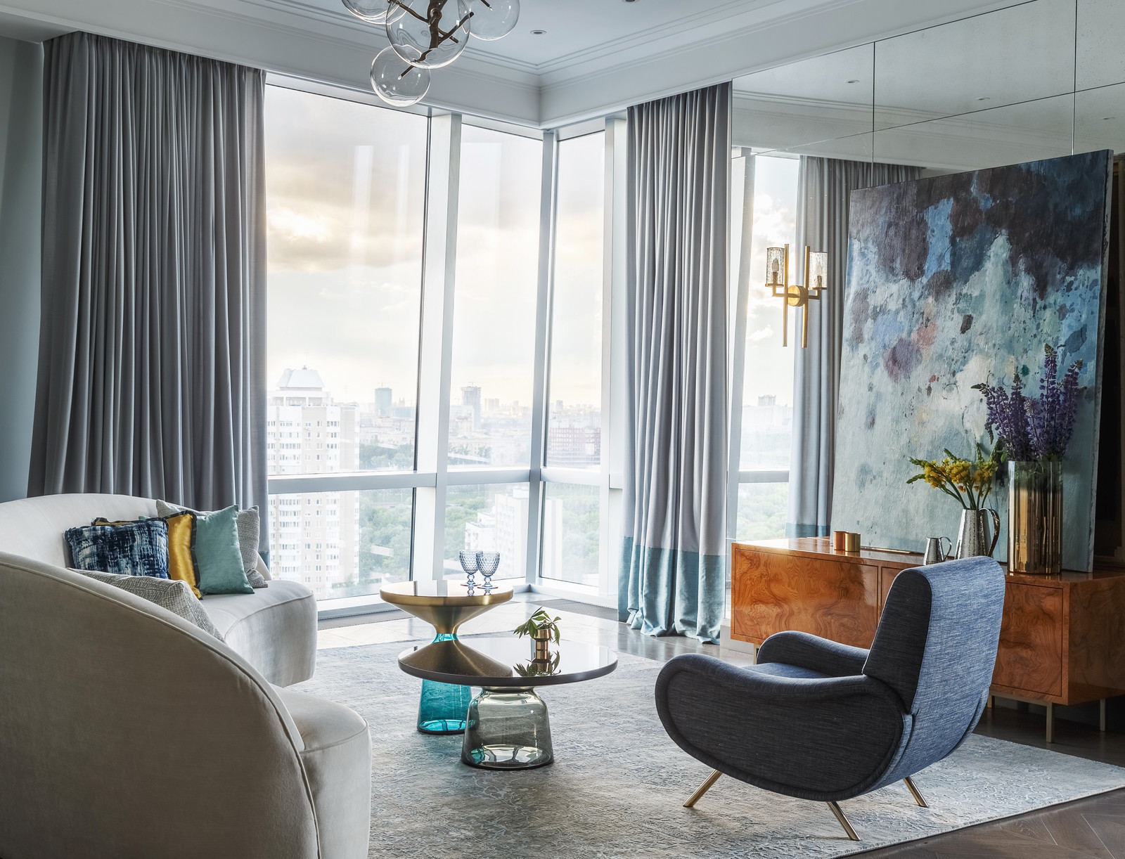 Обложка проекта: Квартира на Мосфильмовской совместно с Ириной Марченковой