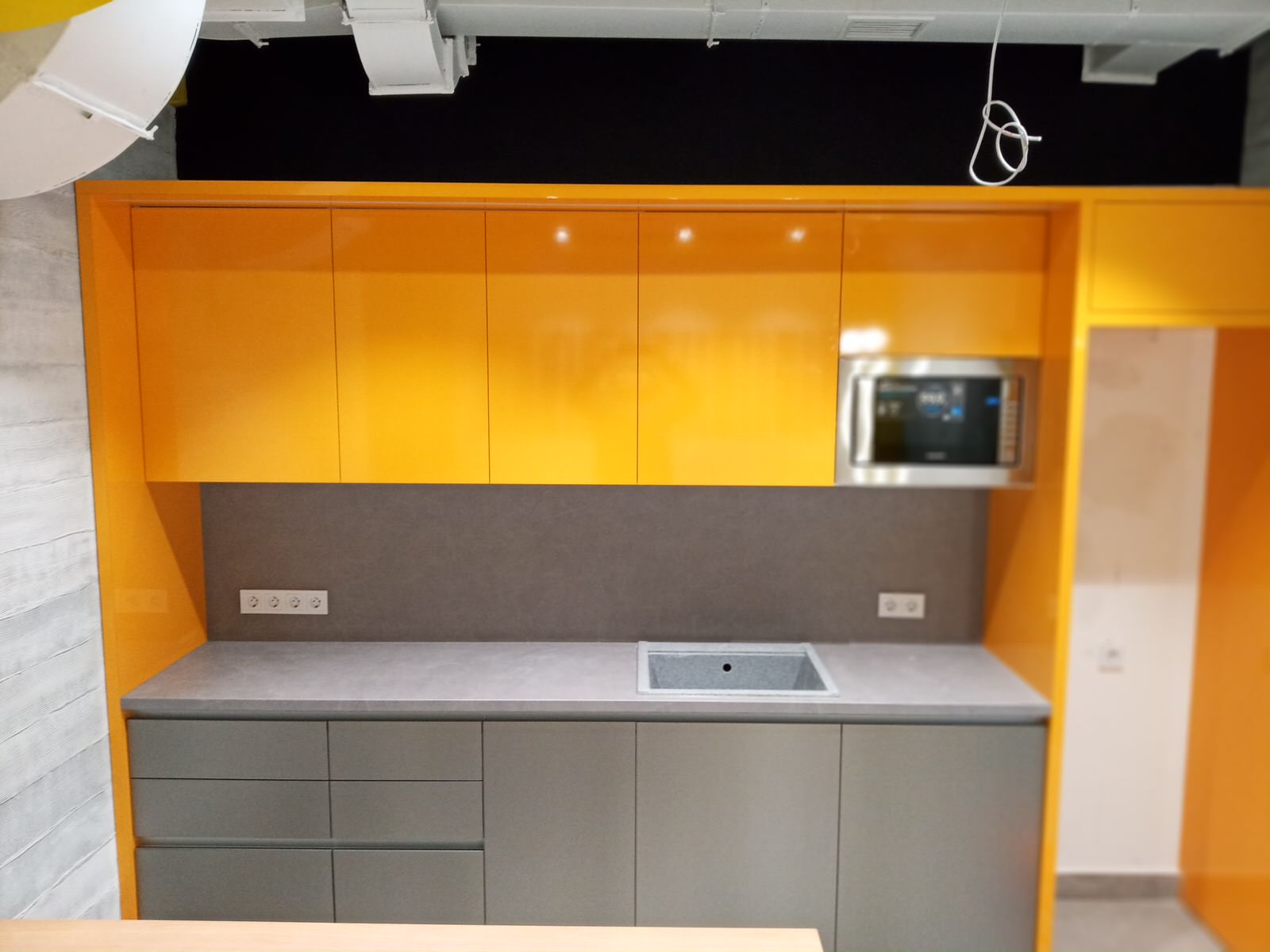 Обложка проекта: AA 421