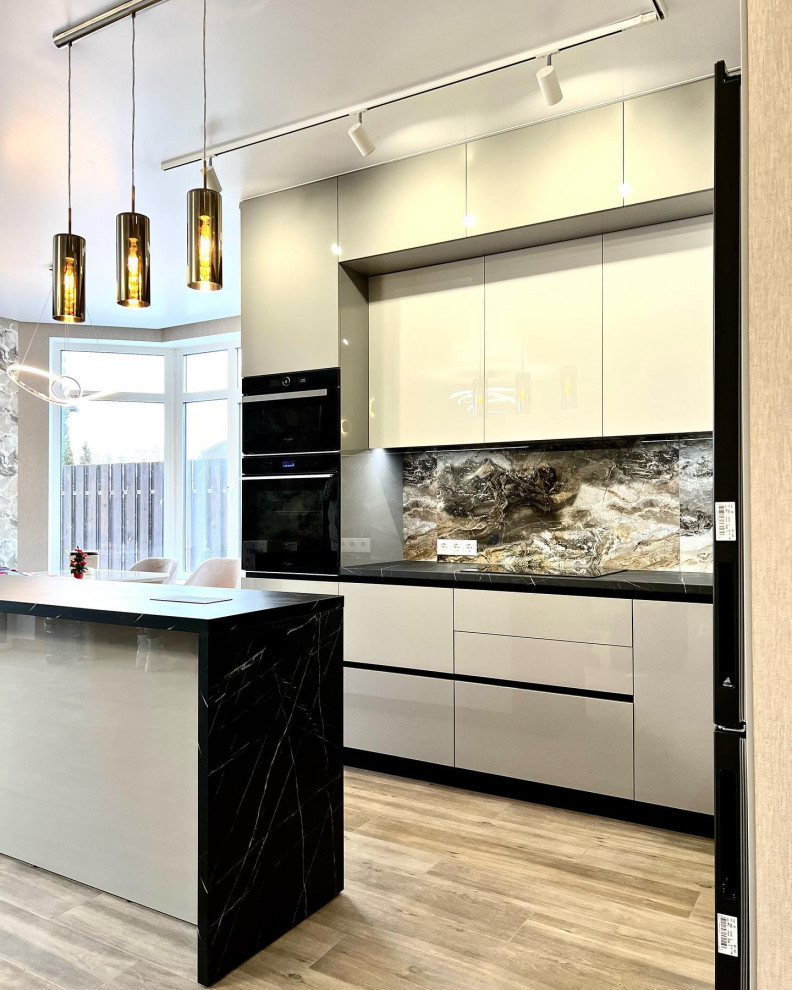 Красивая кухня с островом