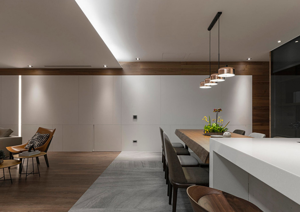 Светлая квартира с просторной диванной зоной от L DESIGN