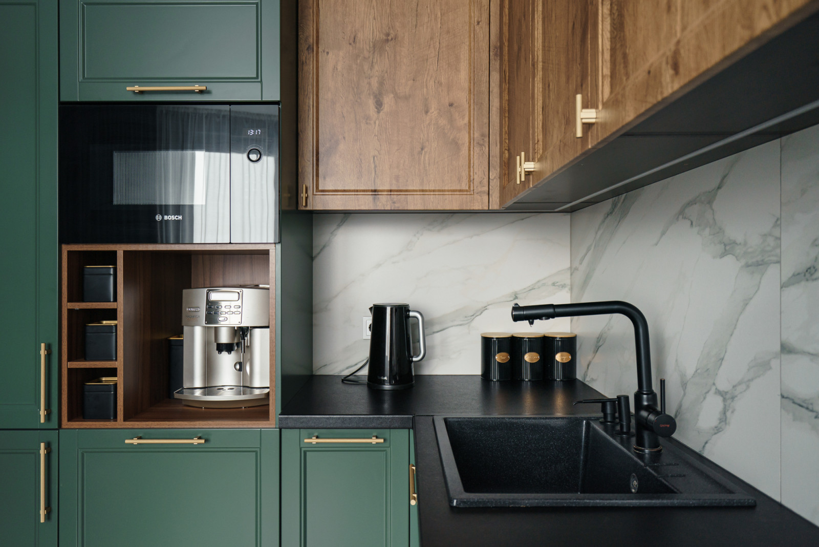 Темные акценты