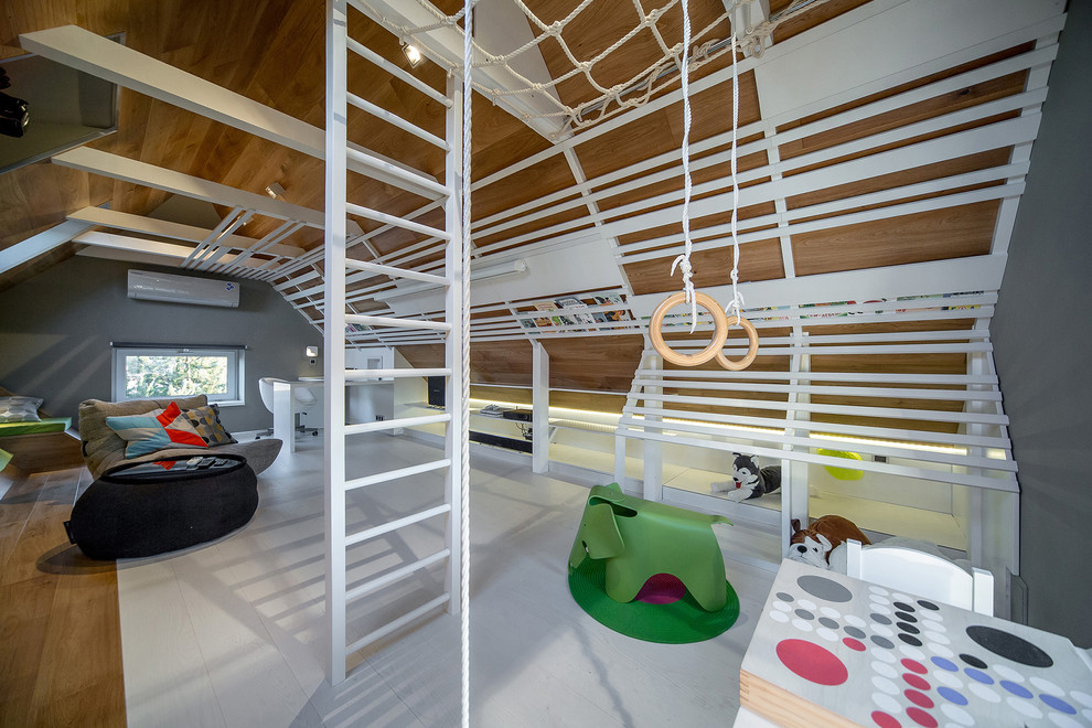 Мансарда ПРОТИВОСТОЯНИЕ