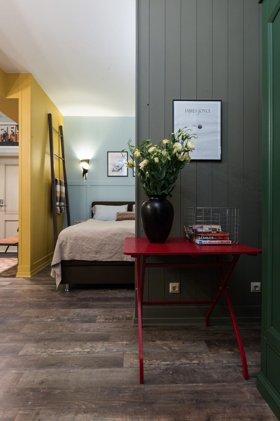 Гражданская - у канала Грибоедова