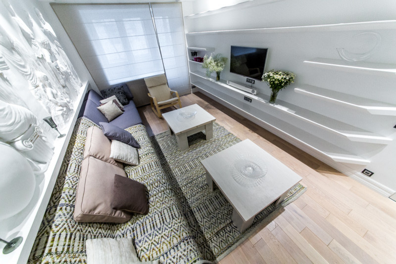 Квартирный вопрос. В греческом зале