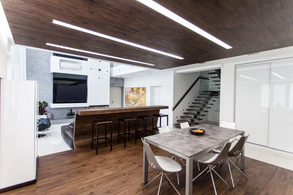 Акцент на белом