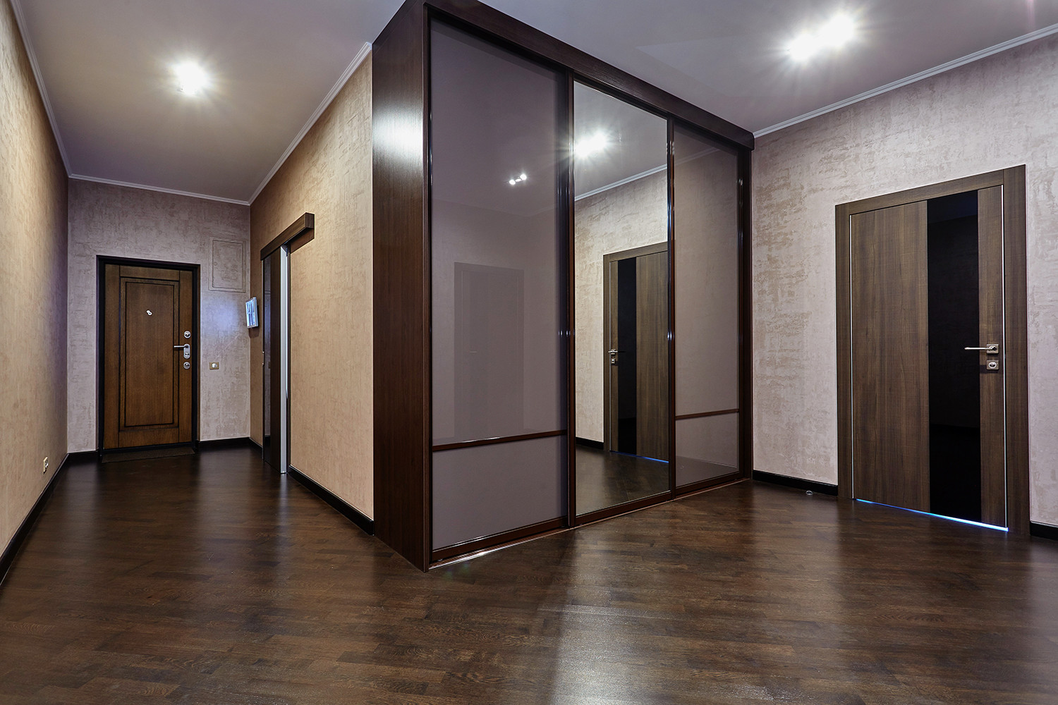 054 Квартира