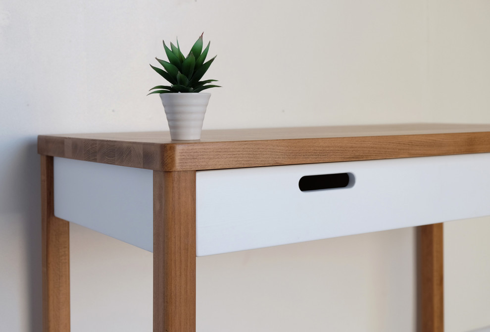 Письменный стол