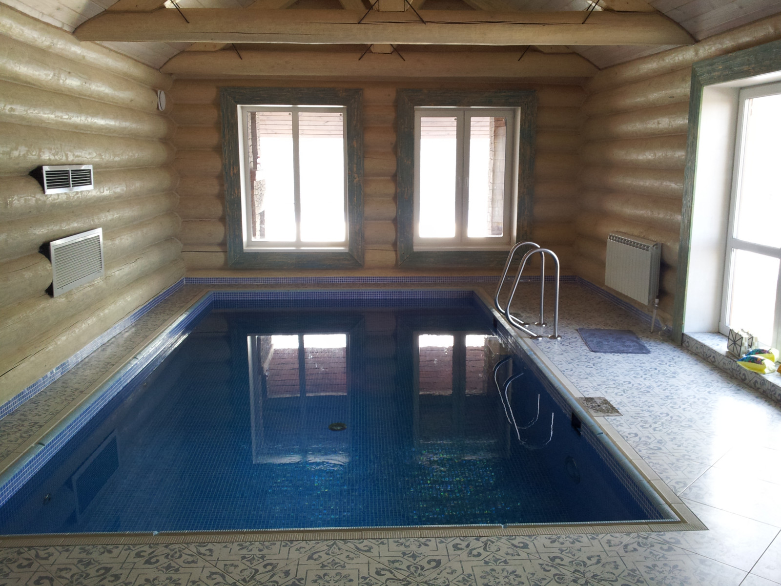 Обложка проекта: Бассейн в Снегирях