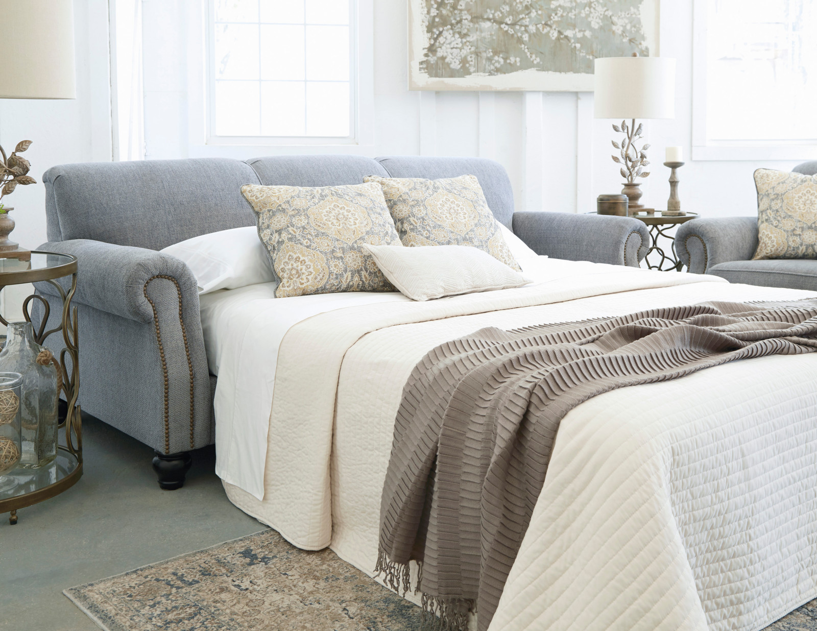 Диваны и кресла