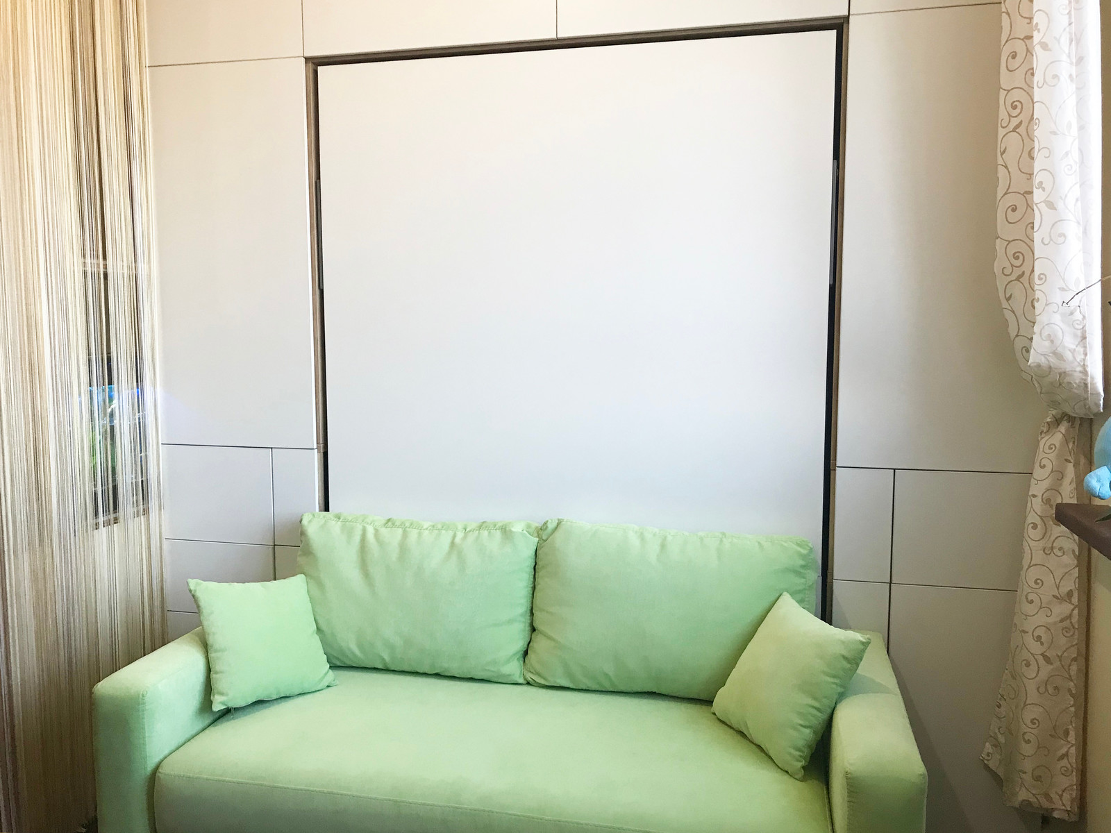 Обложка проекта: Шкаф-кровать 3 в 1 в детскую комнату 6 м²