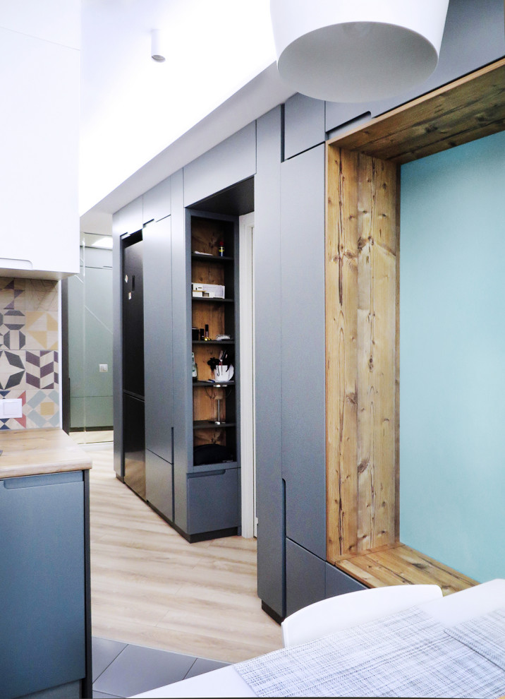 Небольшая квартира с большим количеством мест хранения